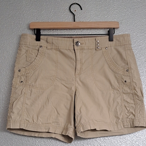 Style & Co. Petite Women's Khaki Shorts - Picture 1 of 5